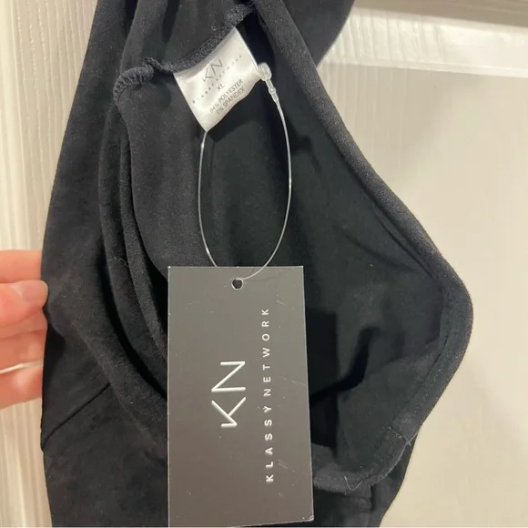 Klassy Network Faux Suede Mini Skirt/Skort with Built In Shorts Black XL NWT - Picture 7 of 8